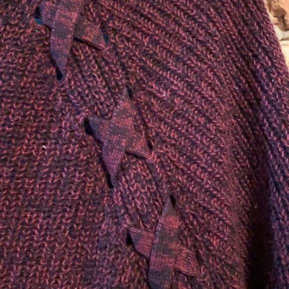 A.N.A. Maroon knit sweater size M - Picture 2 of 5